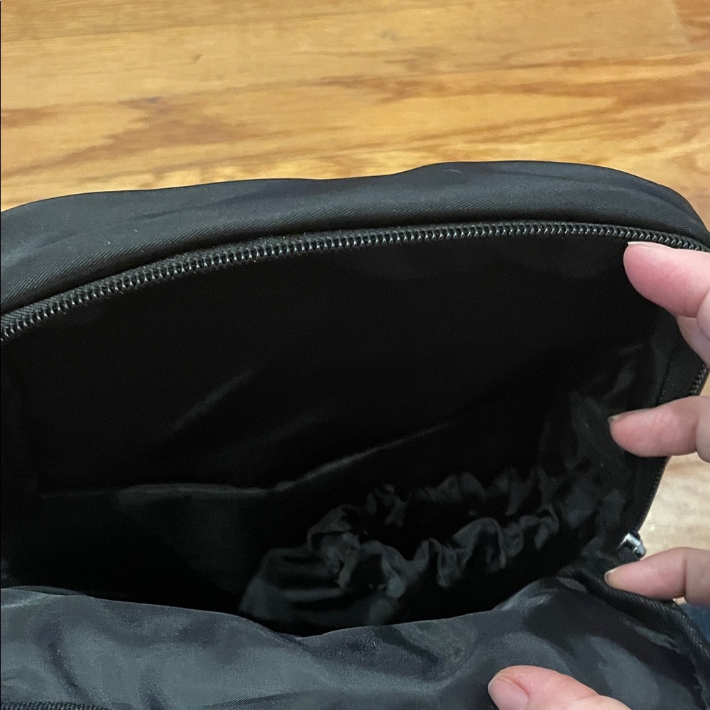 DSW Crossbody Bag - Picture 7 of 7